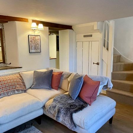Hebe Cottage - Idyllic And Homely With Attention To Detail Atworth Exteriér fotografie