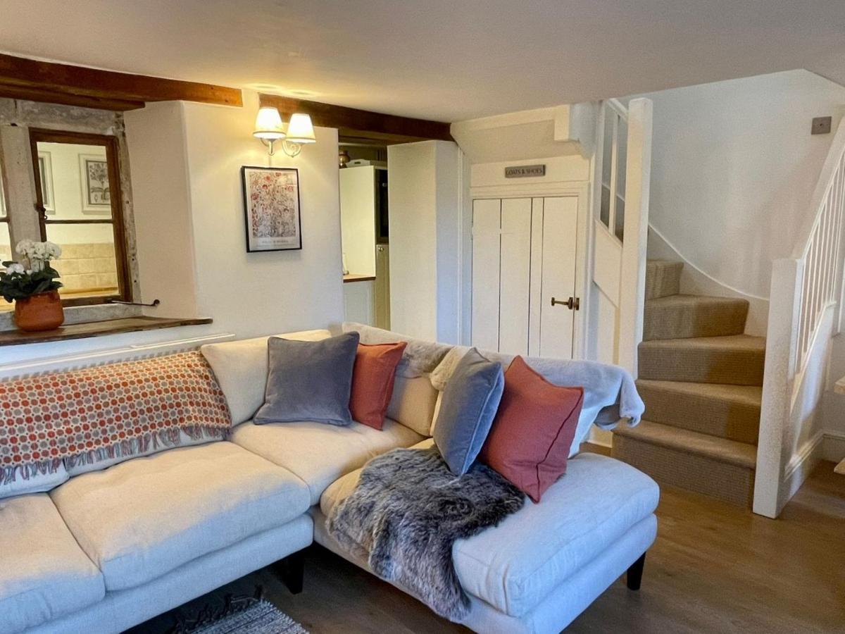 Hebe Cottage - Idyllic And Homely With Attention To Detail Atworth Exteriér fotografie