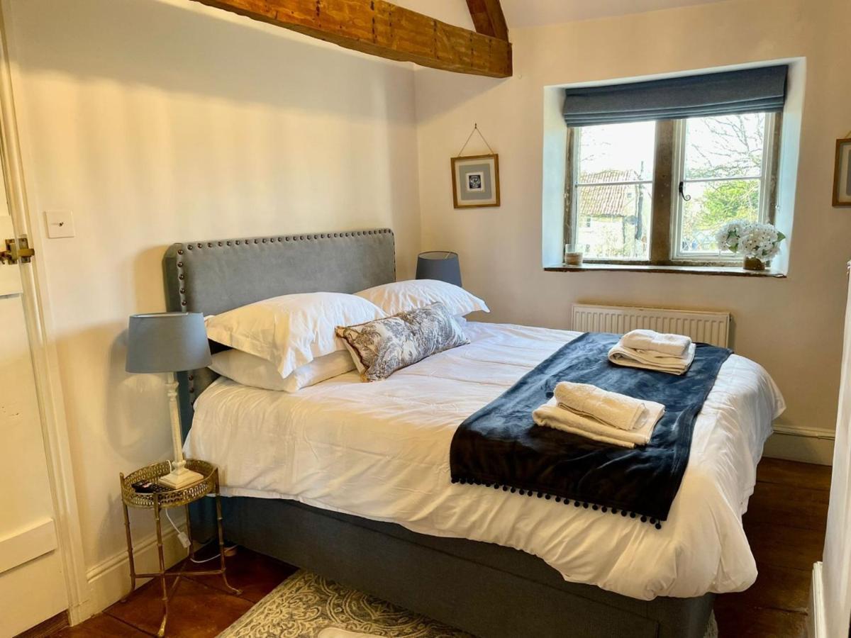 Hebe Cottage - Idyllic And Homely With Attention To Detail Atworth Exteriér fotografie