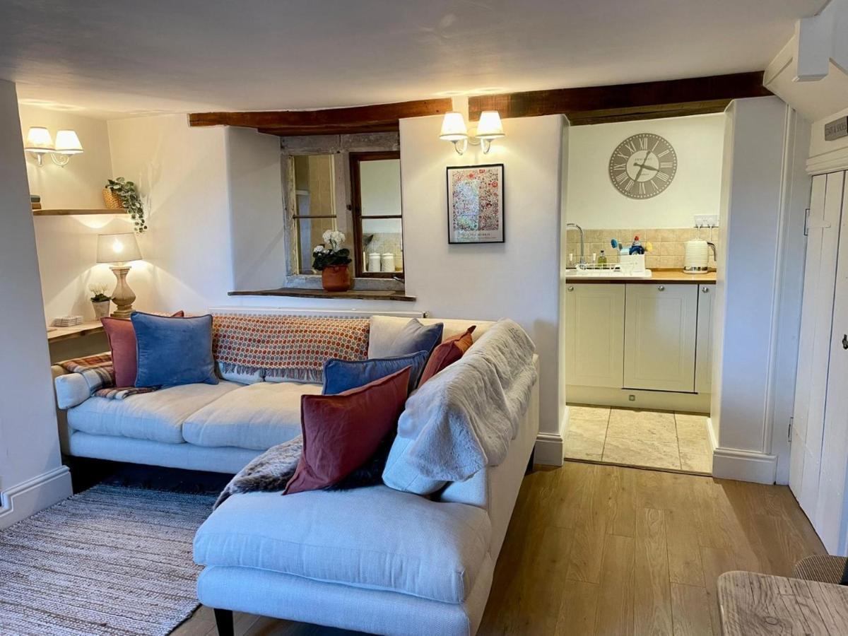Hebe Cottage - Idyllic And Homely With Attention To Detail Atworth Exteriér fotografie